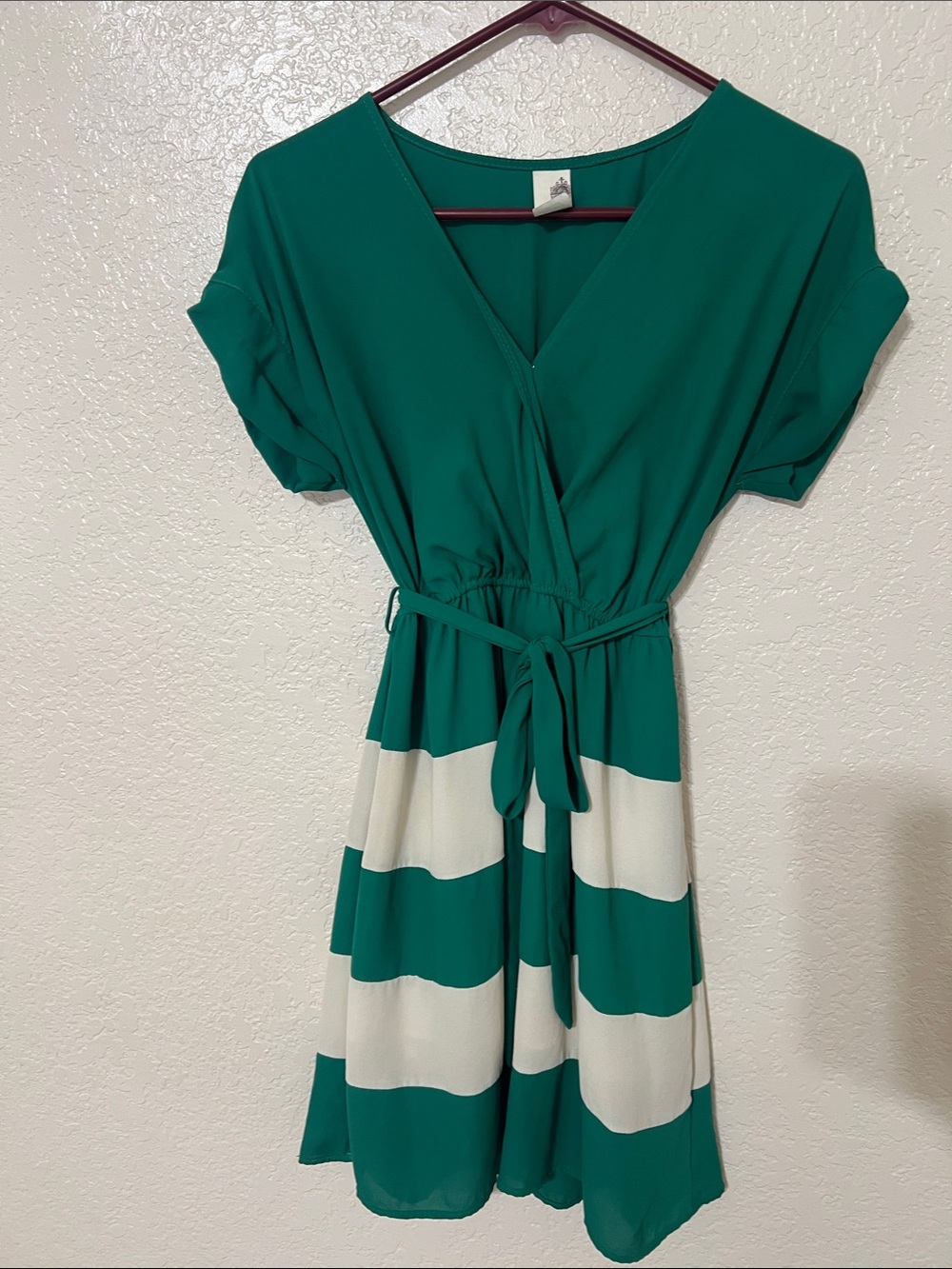 Francesca's Collections Emerald Green & Cream Striped Wrap Midi Dress
